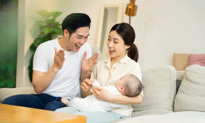 Is Your Partner Really Helping? 5 Ways to Survive the Newborn Stage Together