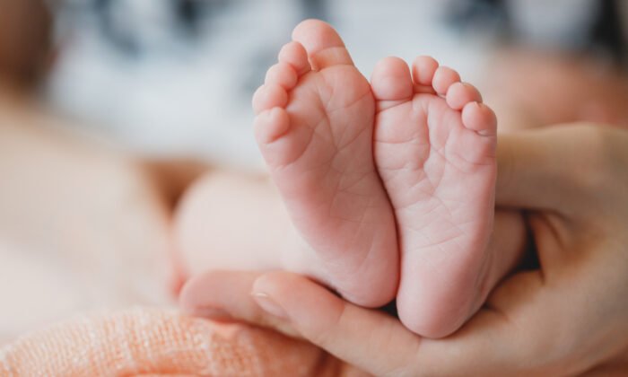 7 Things Nobody Tells You About the First Month After Baby